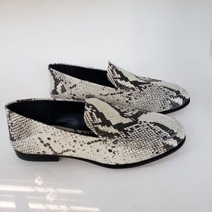 Vince Camuto women's snakeskin-style loafers size 7M